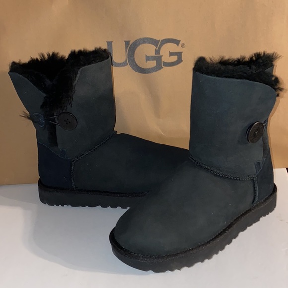 Women’s UGG Bailey Button Short Black Boots - Picture 3 of 7